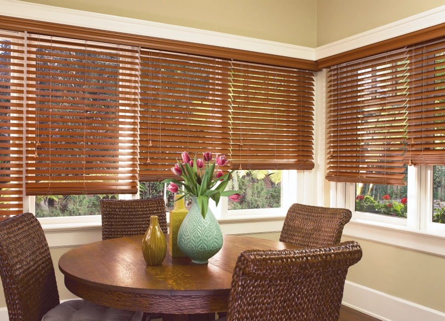Balcony blinds