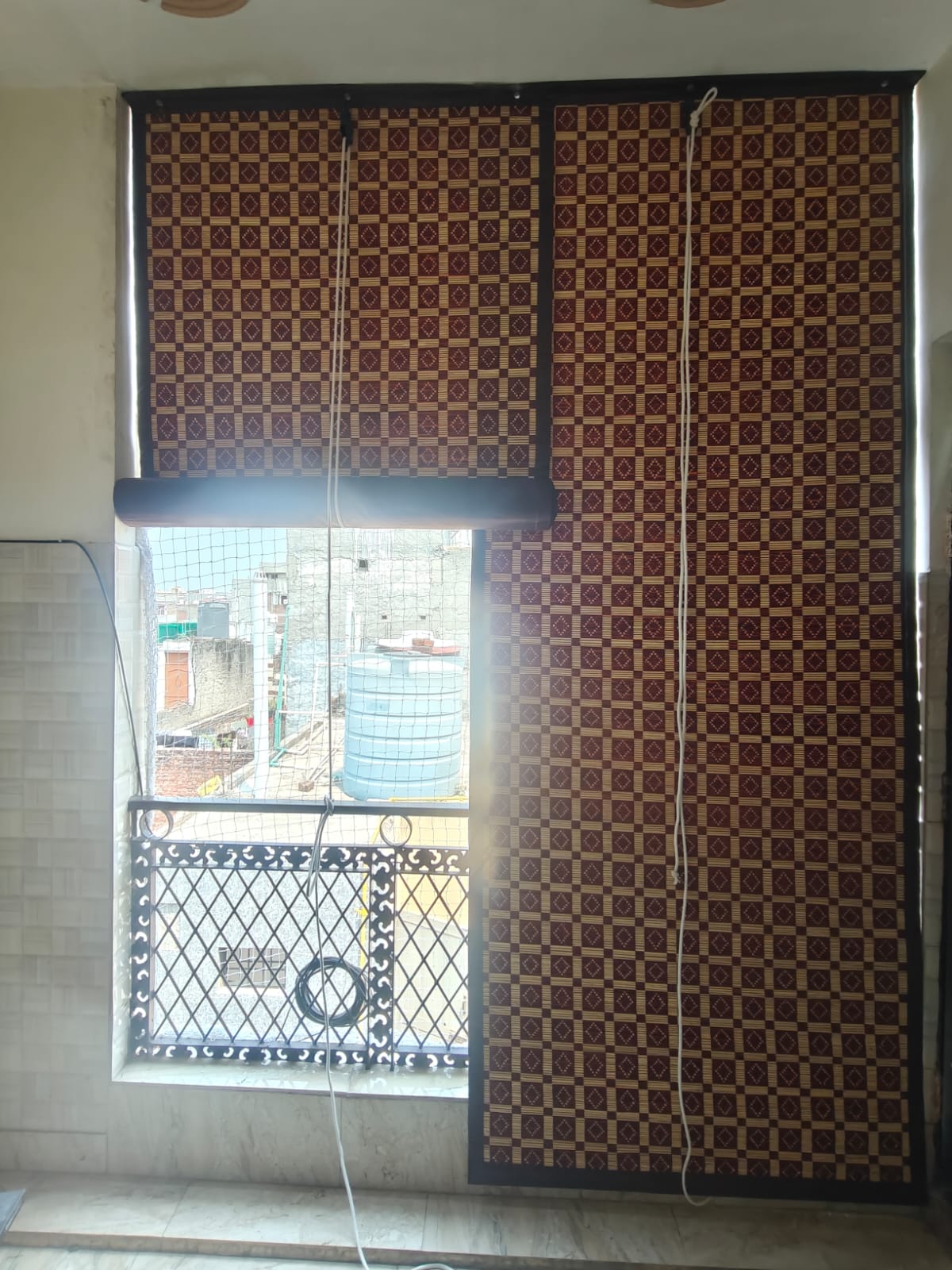 Balcony bamboo chick installation